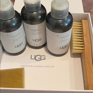 UGG Sheepskin & Suede Care Kit